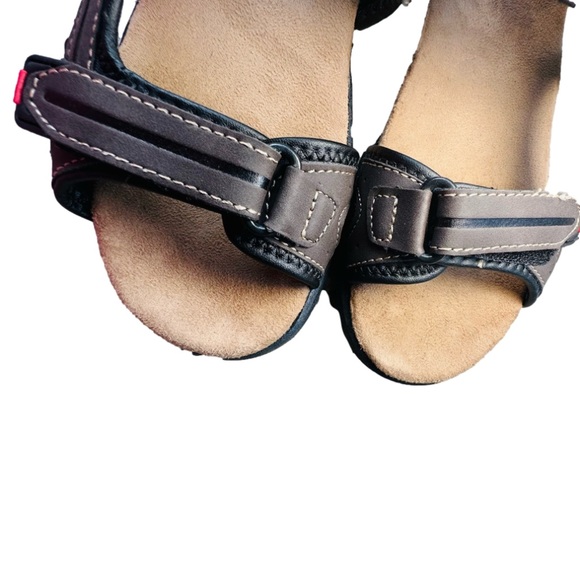 NWOT! Thereabouts Brown Marsh Adjustable Strap Flat Sandals size 5✨ - Picture 6 of 12